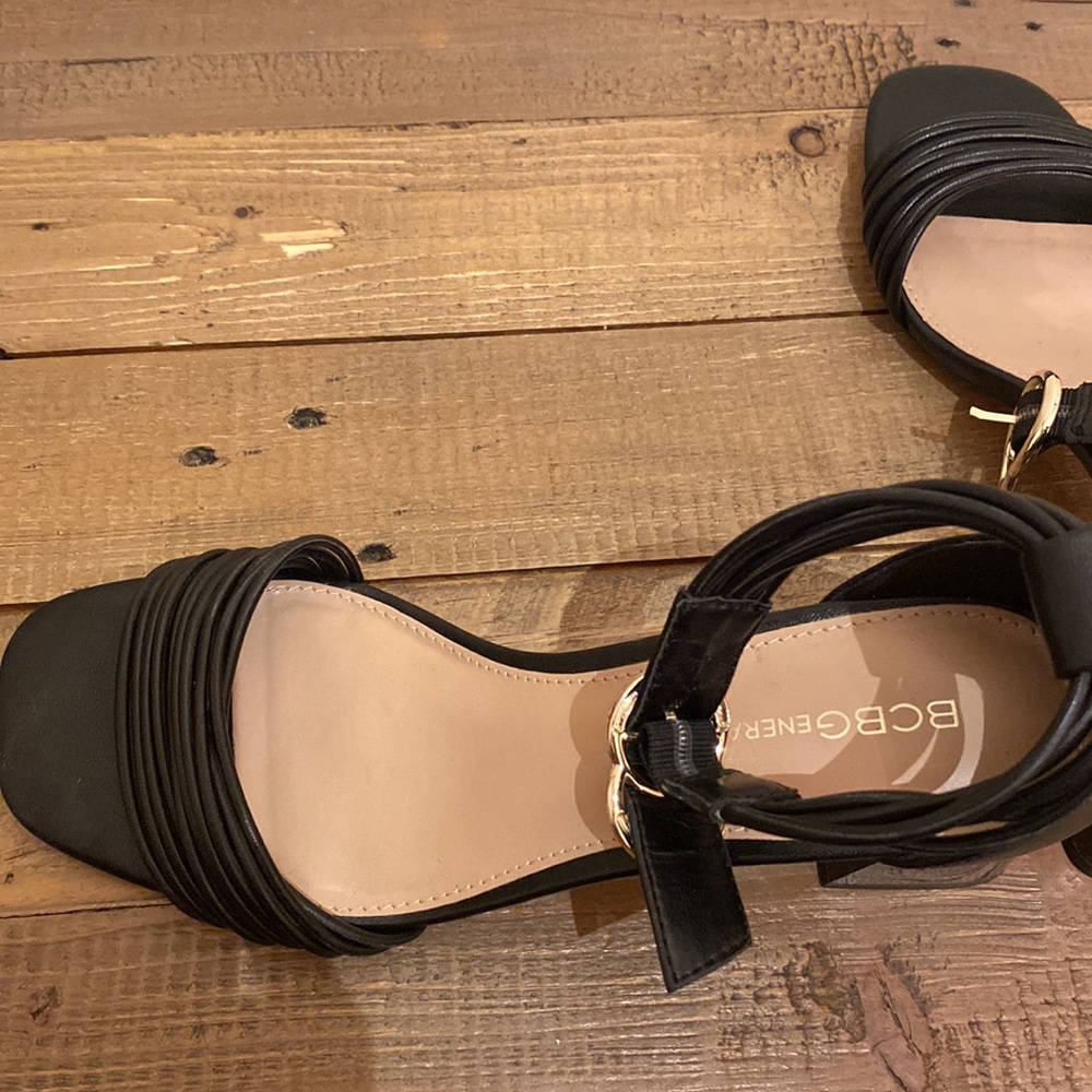 Sandals - Picture 8 of 16